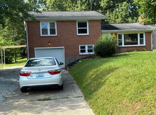 6604 E Manslick Rd, Louisville, KY 40228