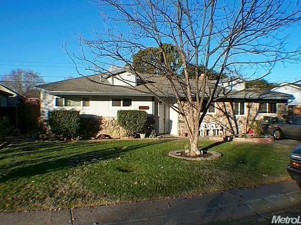 1136 Hampton Rd, Sacramento, CA 95864