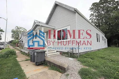 1013 N Garvin St Photo 1