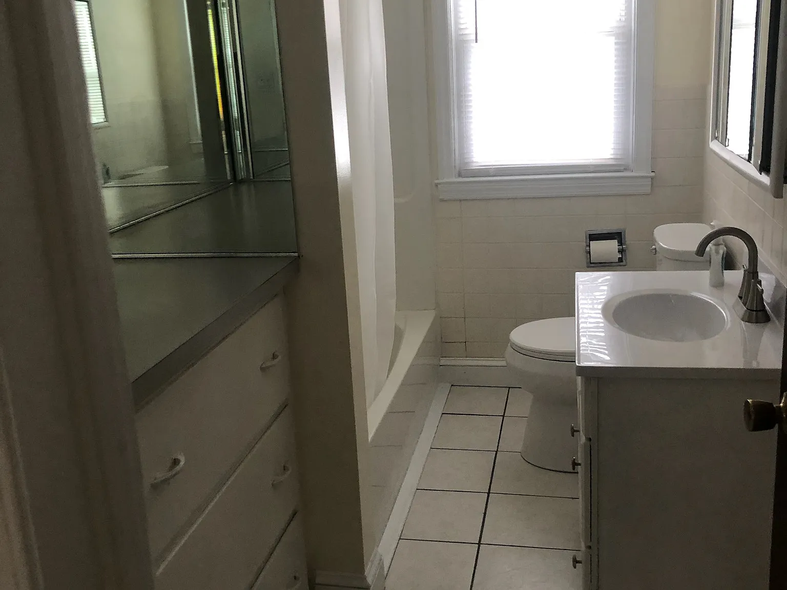 2 bed, 1.5 bath, 1080 sqft, $1,850 — Photo 3