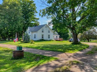 10136 Highway 1, Paradise, NS B0S1C0