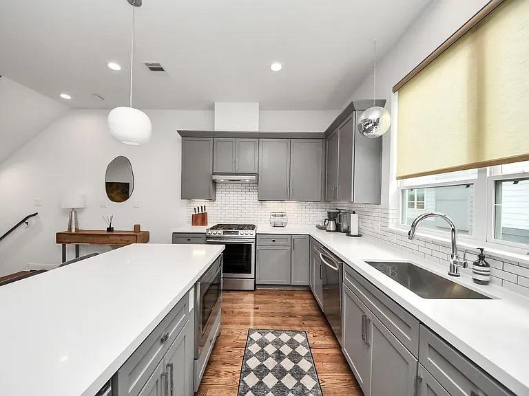 1721 Eado Point Ln — Photo 17