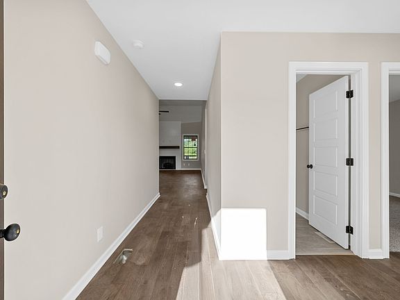 4th image of 1523 Fredrick Dr