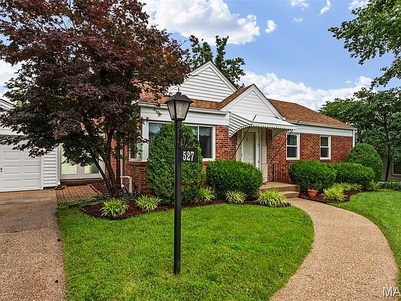 5th image of 527 Sunningwell Dr