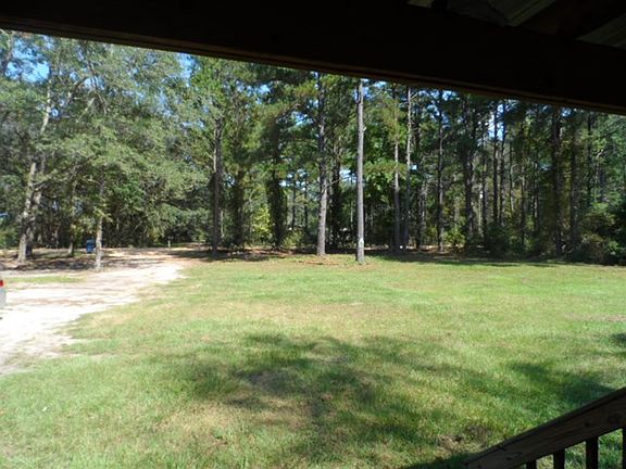 3rd image of 2191 Beechwood Dr