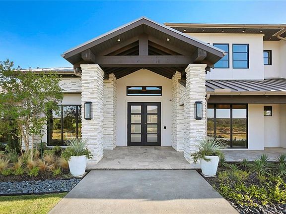 3rd image of 4009 Starling Dr