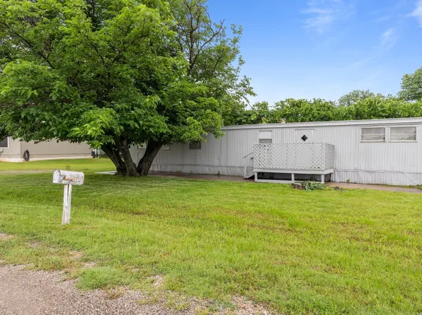 1800 Pelican Oval E, Azle, TX 76020