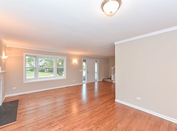 5th image of 39613 N Bishop Ct