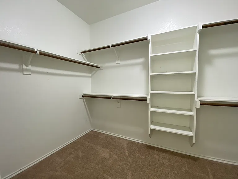 5610 Stockport Dr — Photo 12
