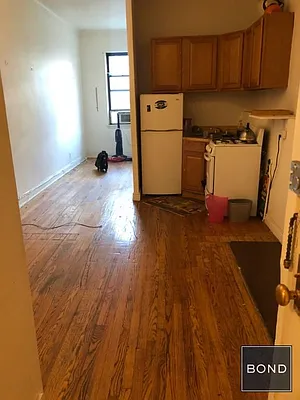 Rented by Bond New York | media 9