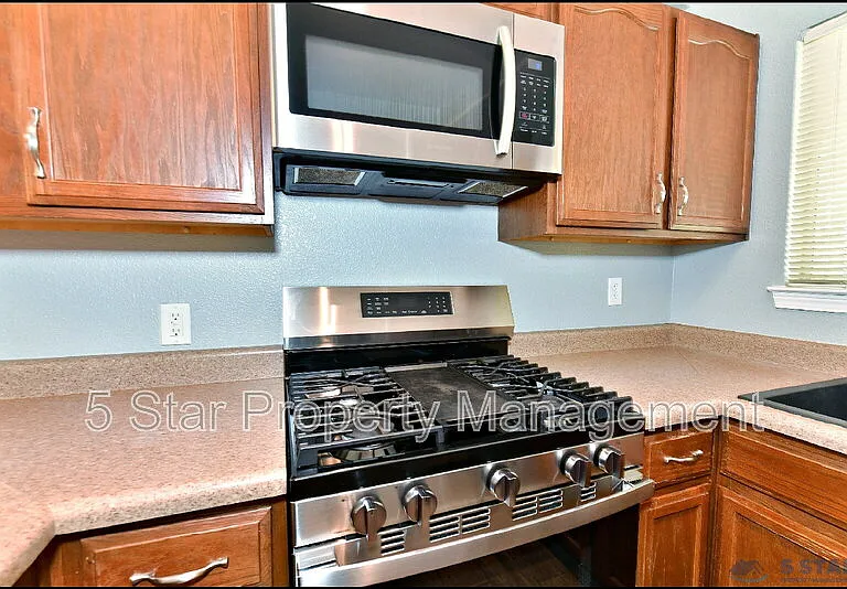 804 Margarita St — Photo 20