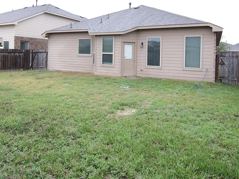 20419 Newcastle Ridge Ln — Photo 3