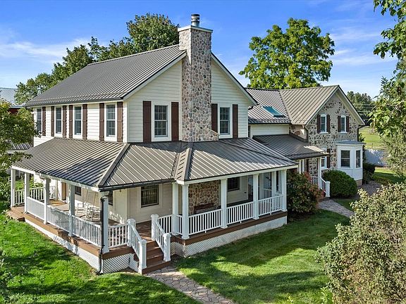 2nd image of 2237 Washington AVENUE