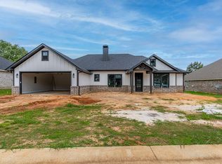 915 Spring Crk, Nacogdoches, TX 75965