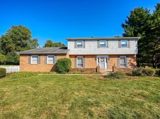 13668 Stonehenge Cir, Pickerington, OH 43147