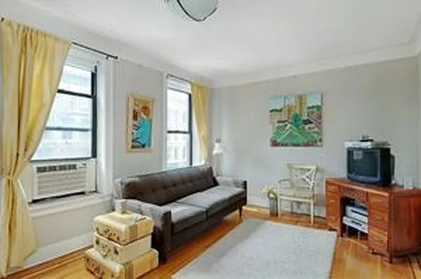 Sold by Douglas Elliman | media 24