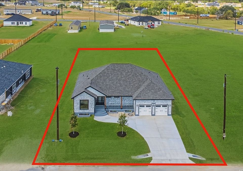 1st image of 16923 Rancho Escondido