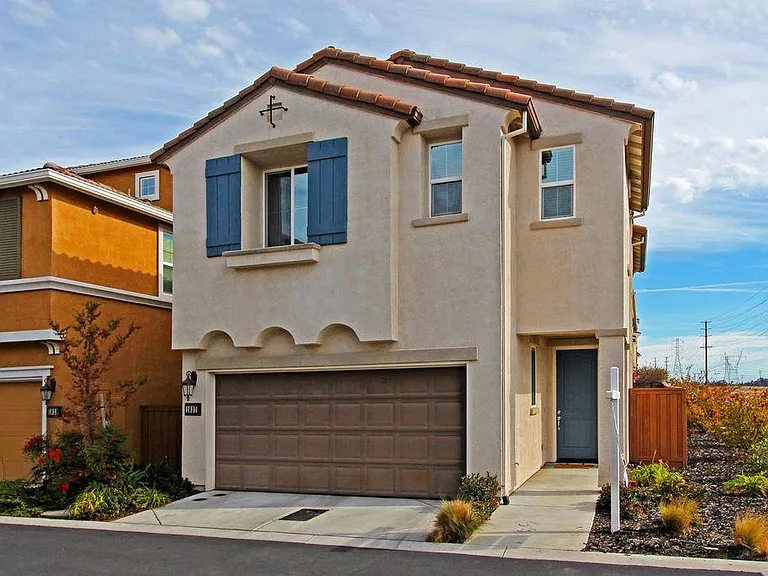 1837 Camino Real Way — Photo 1