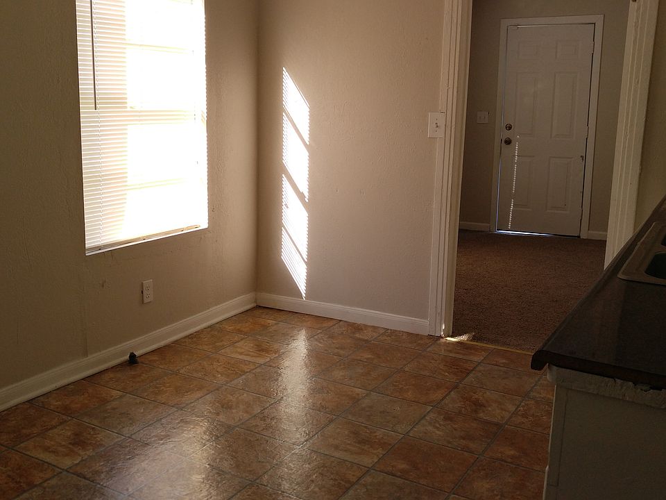 2nd image of 3090 Lela St