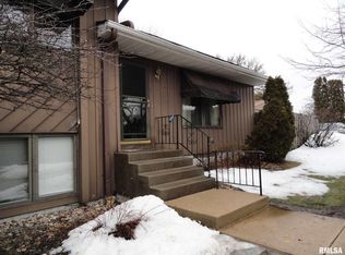 1121 48th Ave #11, East Moline, IL 61244