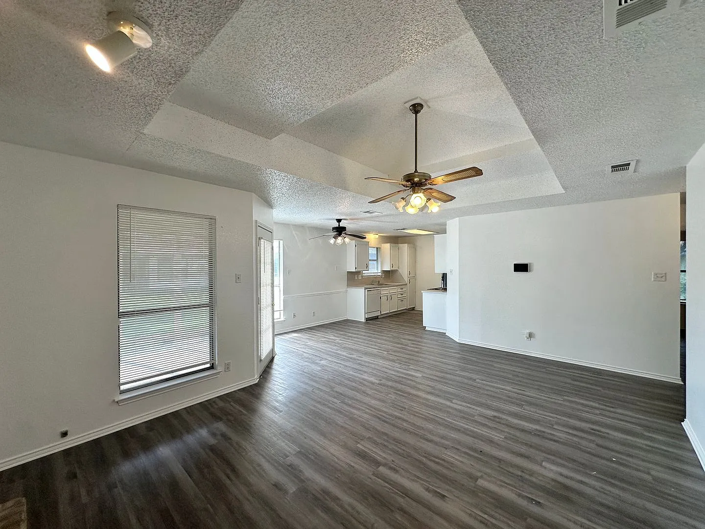 1/2 Off 1st Months Rent! — Photo 4