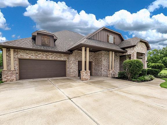 4th image of 32715 Waterfowl Dr