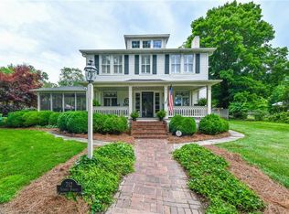 712 Summit St, Walnut Cove, NC 27052