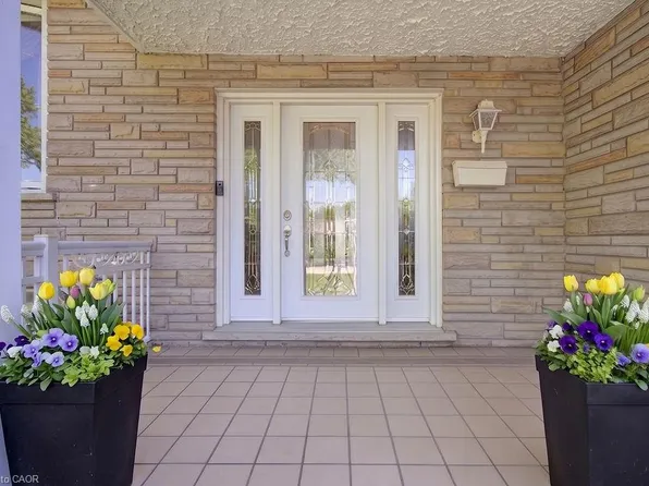 2344 Brinell Ave, Burlington, ON L7R 3P5