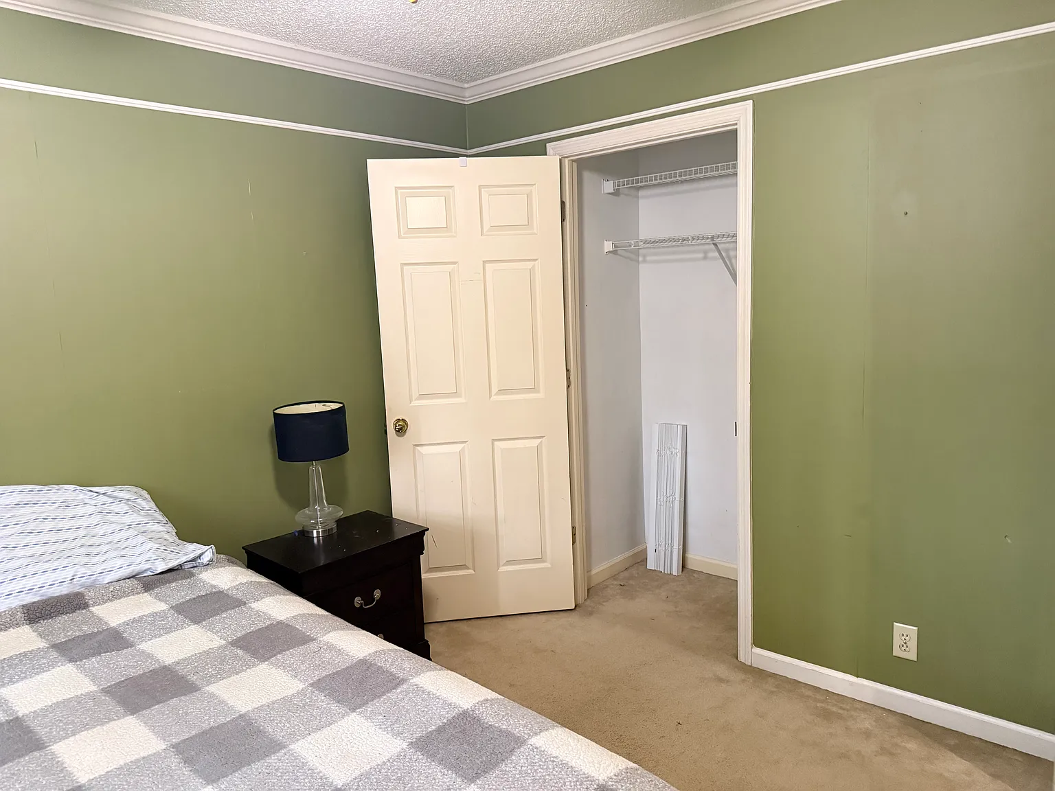 45 Hamilton Dr — Photo 2