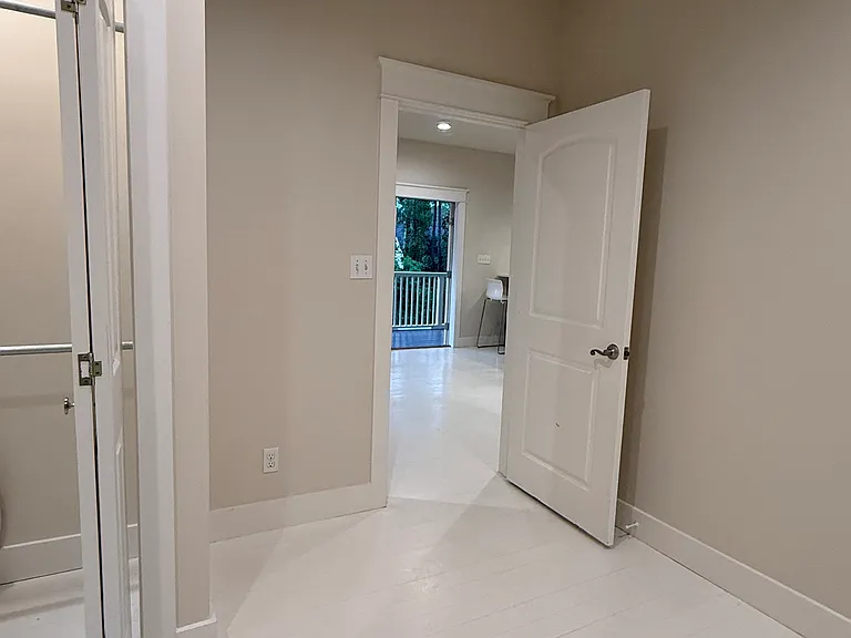 245 Eve Cir — Photo 14
