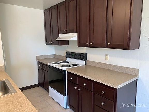 4th image of 2035 Bush St #105