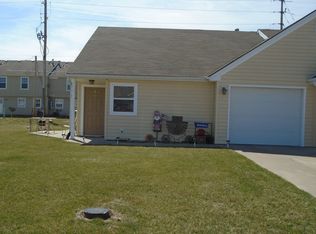 408 Brookmont Dr, Manhattan, KS 66502