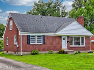 3412 Park Row Dr, Shively, KY 40216