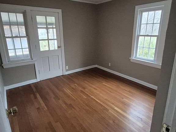 5th image of 3634 Glencairn Rd #3634