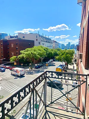 Rented by Corcoran | media 30