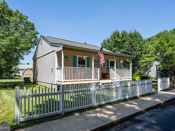 3rd image of 38598 Jamestown Cir #91