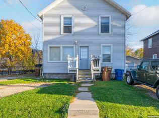 433 Ahnaip St., Menasha, WI 54952