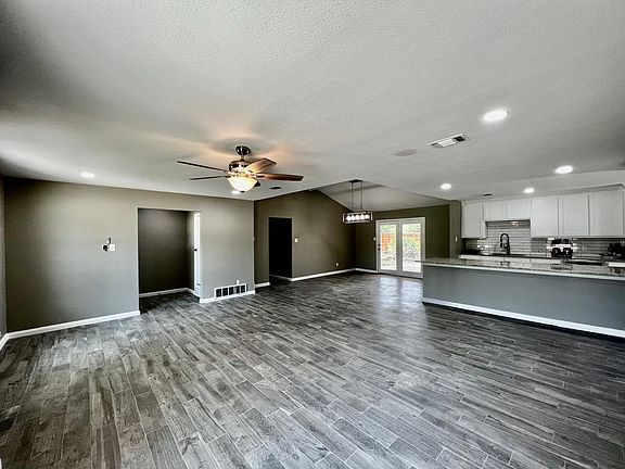 3rd image of 6600 Westrock Dr