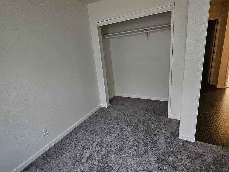 1048 Jean Ave — Photo 10