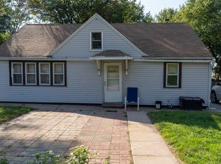 1513 S Fairmount St, Sioux City, IA 51106