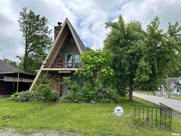 1902 E Clark St, West Frankfort, IL 62896