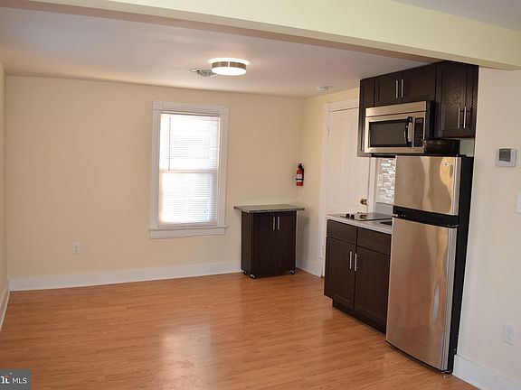 4th image of 125 Wilder Ave #1