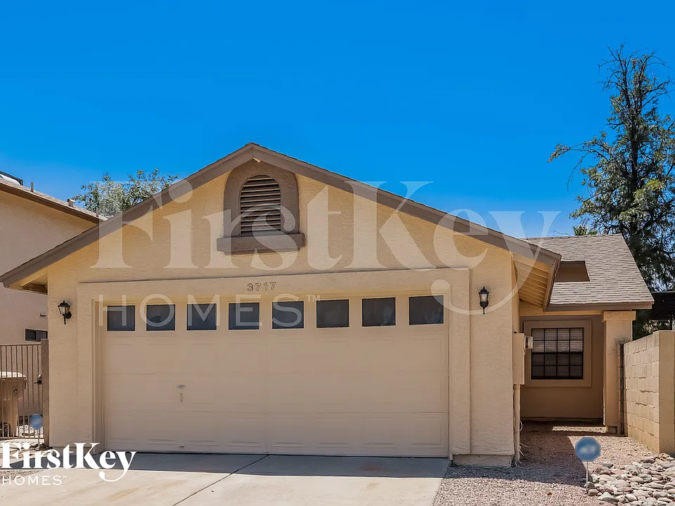 3717 W Tierra Buena Ln