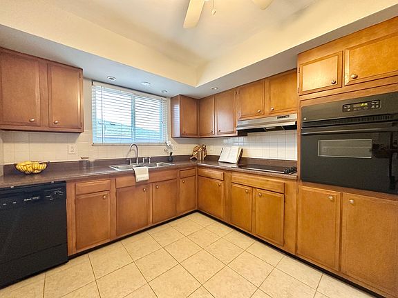 2nd image of 4244 Fatima Dr APT 3