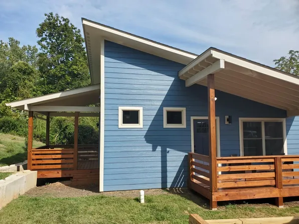 11 Sylvanella Ln, Swannanoa, NC 28778
