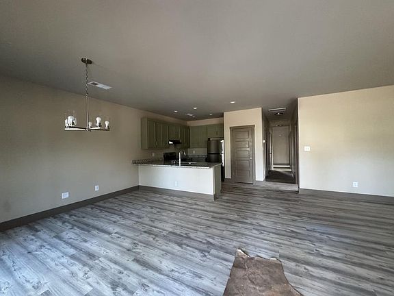 5th image of 50 Richardson St