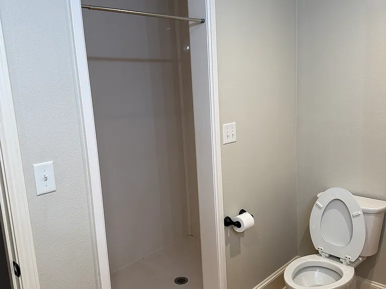 424 Brentwood Dr — Photo 11