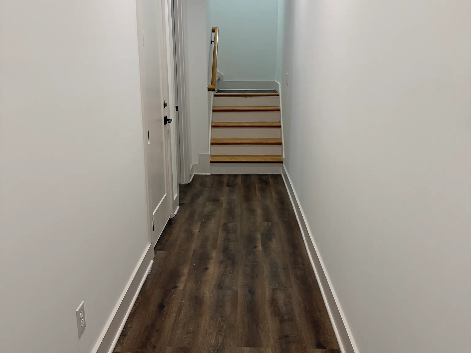 105 Hart Ln — Photo 4