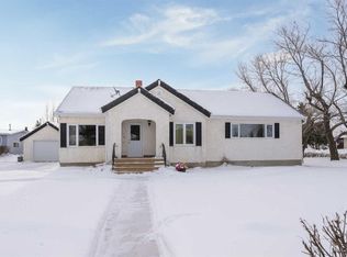 5615 N 49th Ave, Killam, AB T0B 2L0