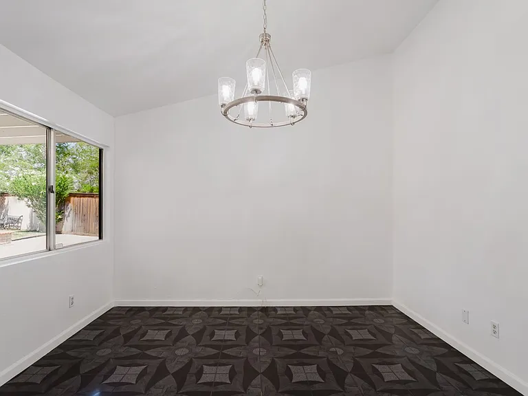 37347 Waterman Ave — Photo 10